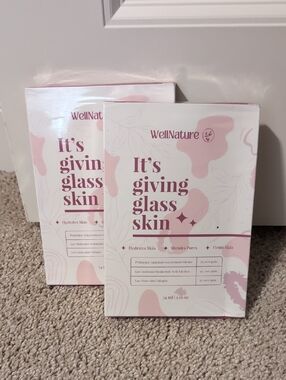 WellNature Glass Skin Sheet Mask